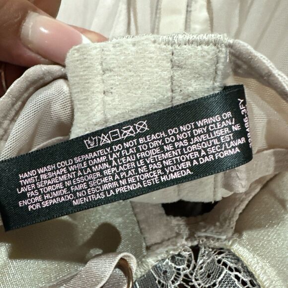 Victoria's Secret Strappy Eyelash Corset Boning W/Garters Nude 36B RARE Sexy - Picture 9 of 9